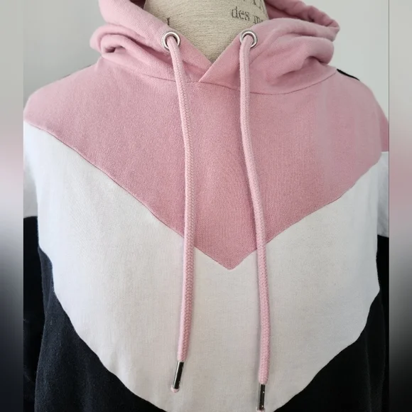 Divided colorblock hoodie - Picture 6 of 9